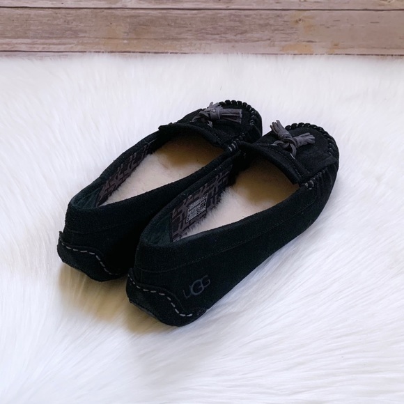 UGG Lizzy Black Moccasin Slippers - Picture 4 of 7
